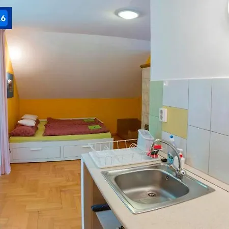 Apartman Uede Apartment *